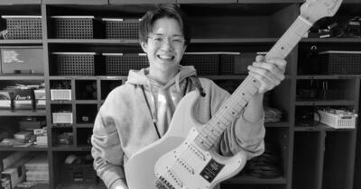 samne grayscale 2.JPG