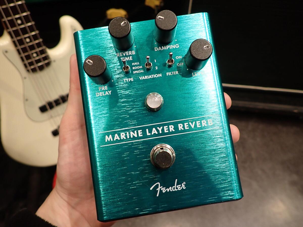 【送料込み!】Fender MARINE LAYER REVERB