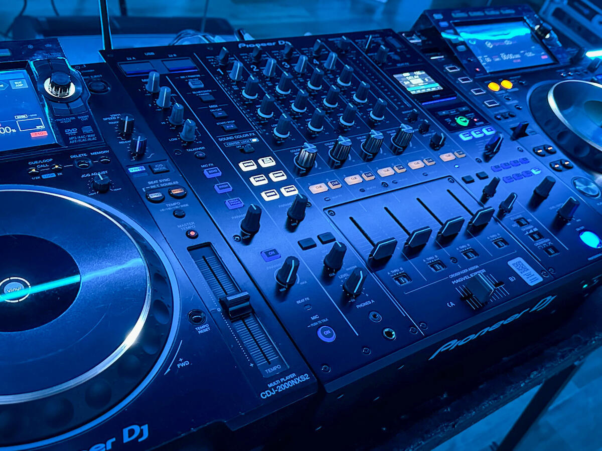 DJM1.jpeg