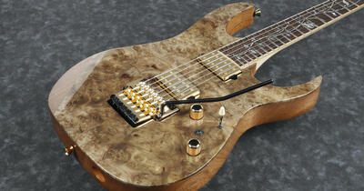 新製品情報】Ibanezのj.customに限定モデルが登場！【NOAH BOOK