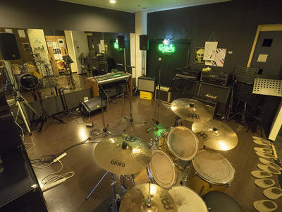 robbins-nest1.jpg