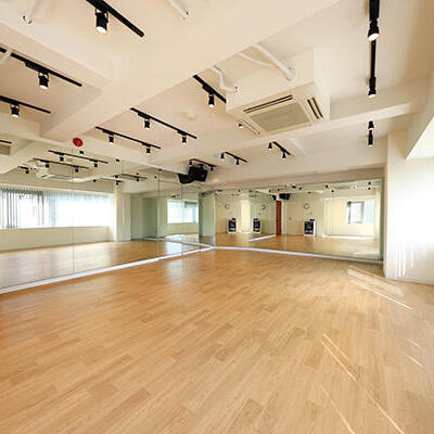 【D11st/D10st/D9st】ダンス練習に最適なスタジオもございます。