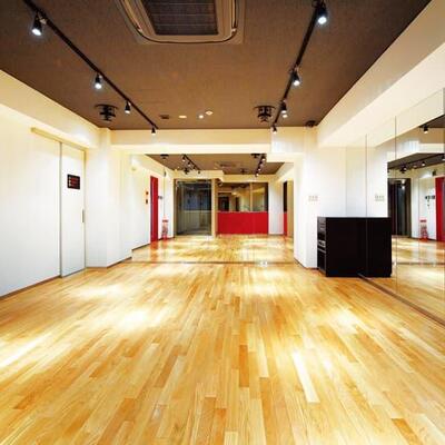 【銀座店】８階ダンススタジオ、時間貸し行ってます！￥2,800(税抜)～