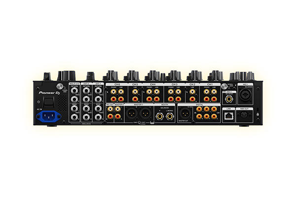 Pioneer DJM-V10_2.jpg