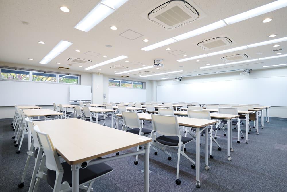 メーカーの社員様12名にオフサイトミーティングとして全館貸切でご利用いただきました 利用イメージ