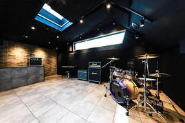shimokitazawa_b5st_2.jpg